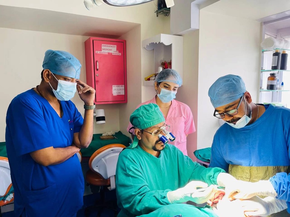 دوره آموزش کاشت مو